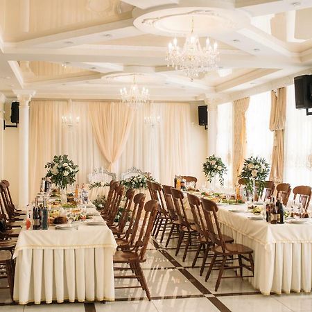 Hotel Korona Kolibajivka Kültér fotó