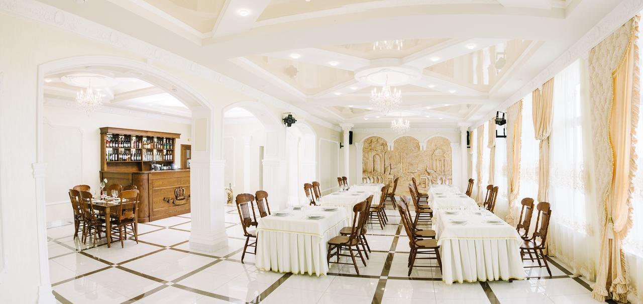 Hotel Korona Kolibajivka Kültér fotó