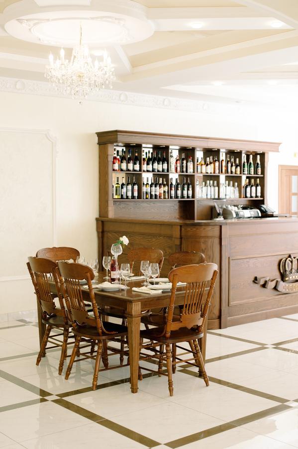 Hotel Korona Kolibajivka Kültér fotó