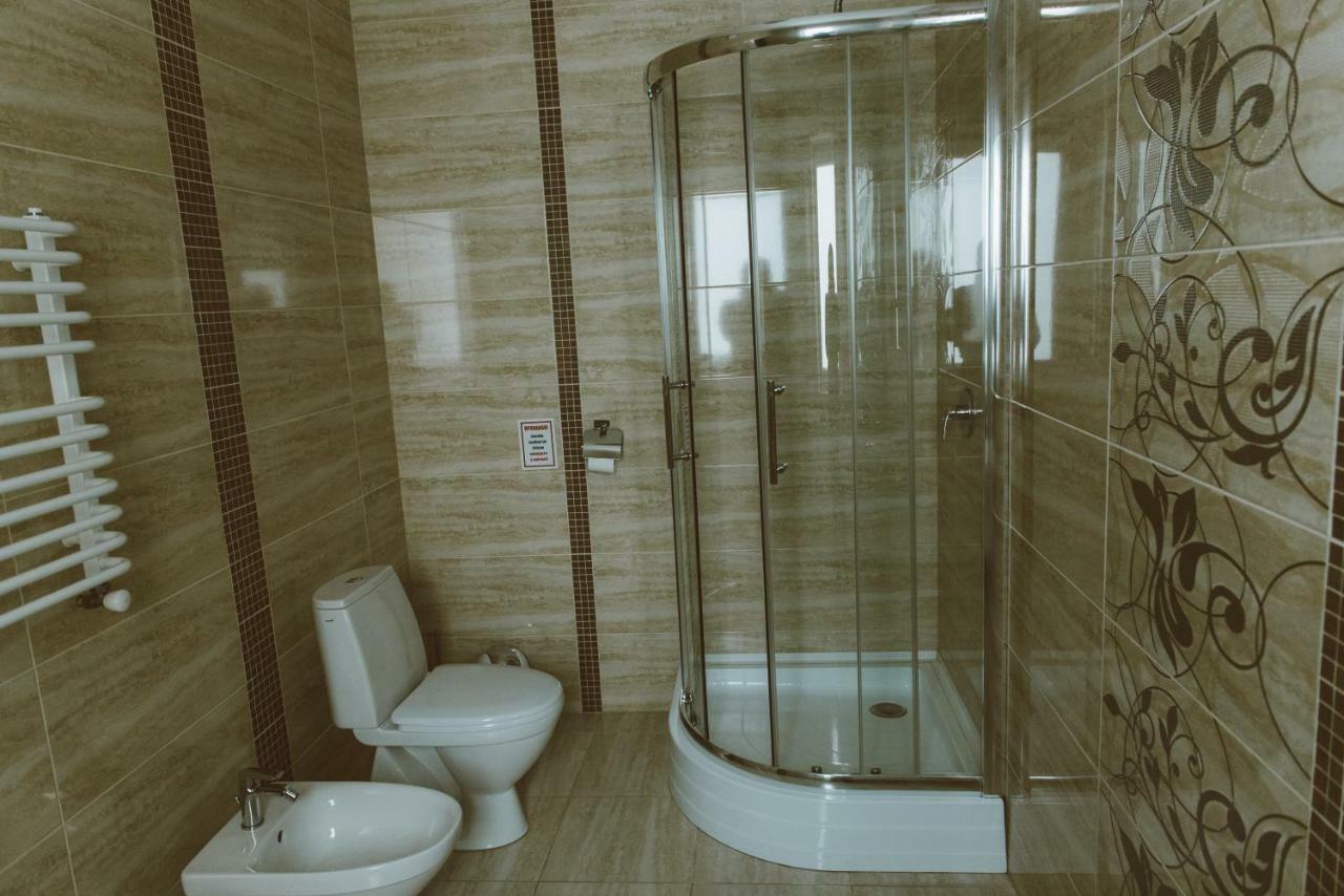 Hotel Korona Kolibajivka Kültér fotó