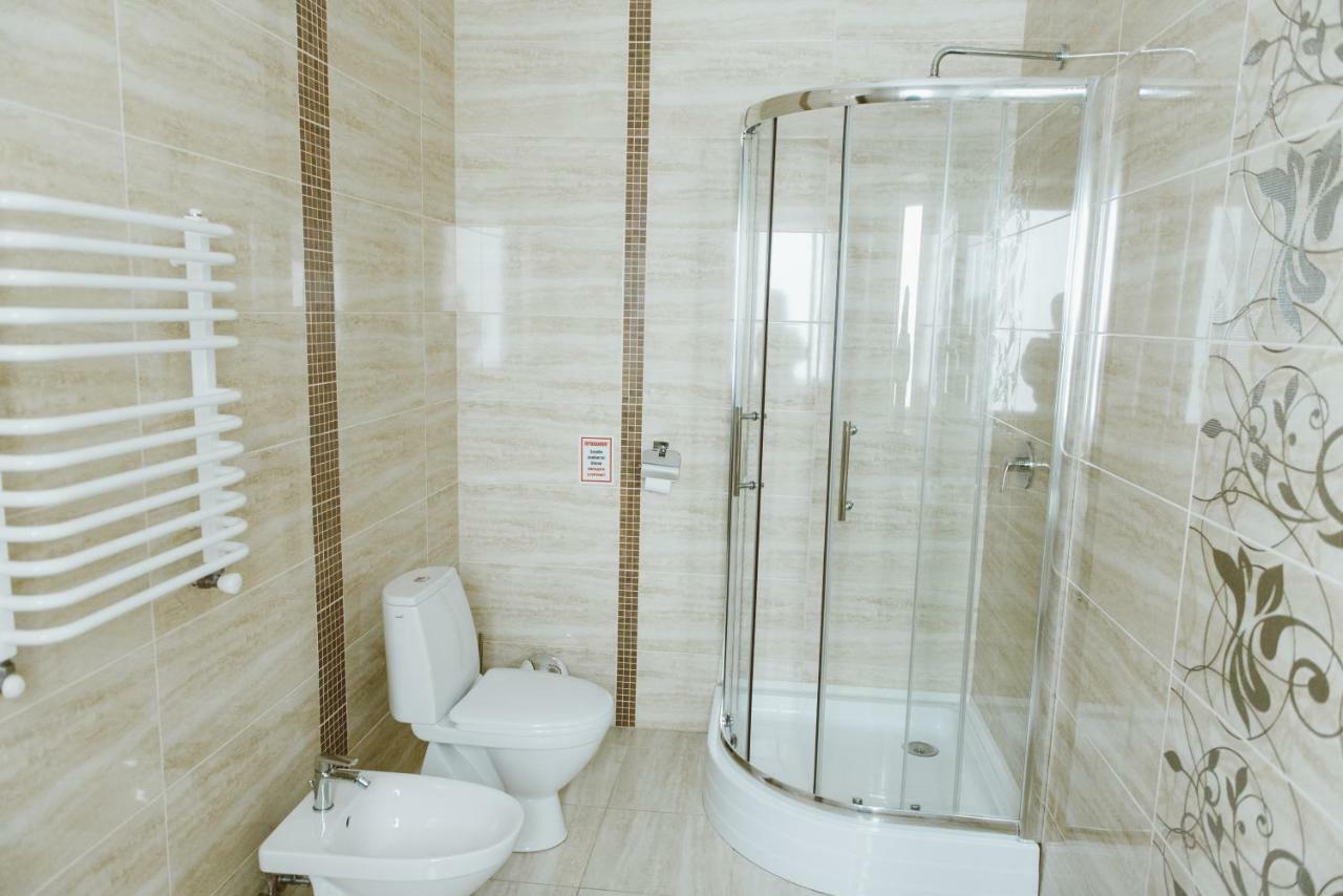 Hotel Korona Kolibajivka Kültér fotó