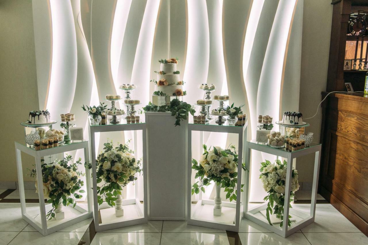 Hotel Korona Kolibajivka Kültér fotó